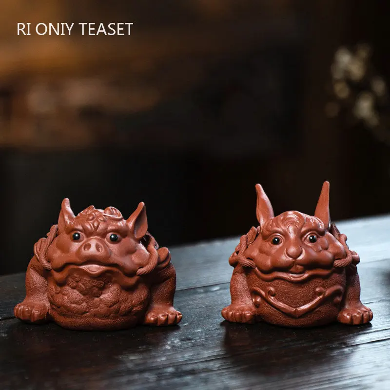 

Yixing Purple Clay Tea Pet Lucky Golden Toad Ornaments Handmade Sculpture Dahongpao Crafts Chinese Zisha Tea Set Decoration
