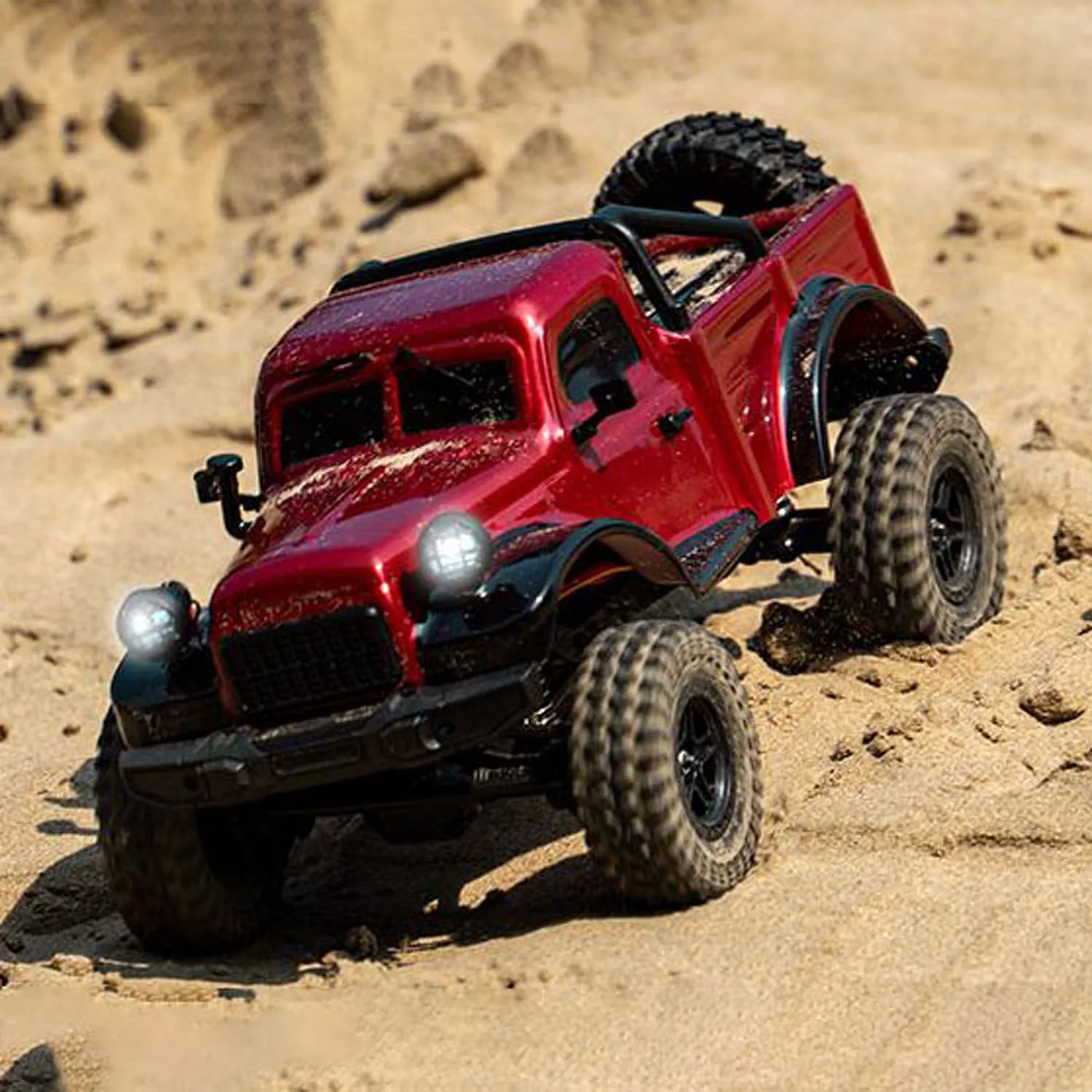 Фото 1/18 Пульт дистанционного управления 4WD Rock Crawler Автомобиль Моделирование Пикап 2,4 ГГц RC Гусеничный Матовый мотор Батарея Свет Готовый к работе №1