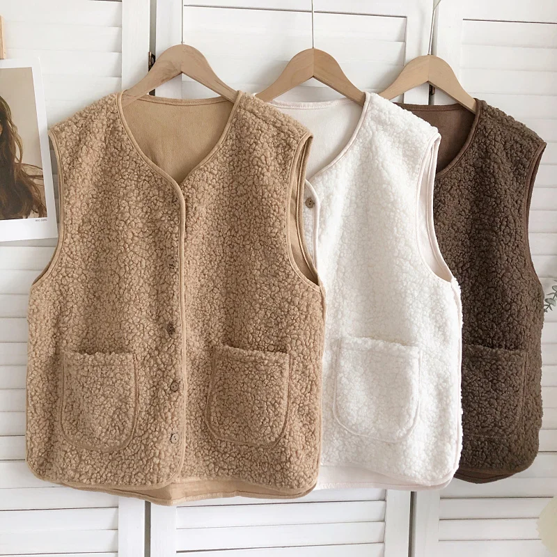 

OUMEA Women Autumn Winter Faux Fur& Leather Vest Buttons Front Faux Shearling Warm Soft Coat Korean Style Fleece Outwear