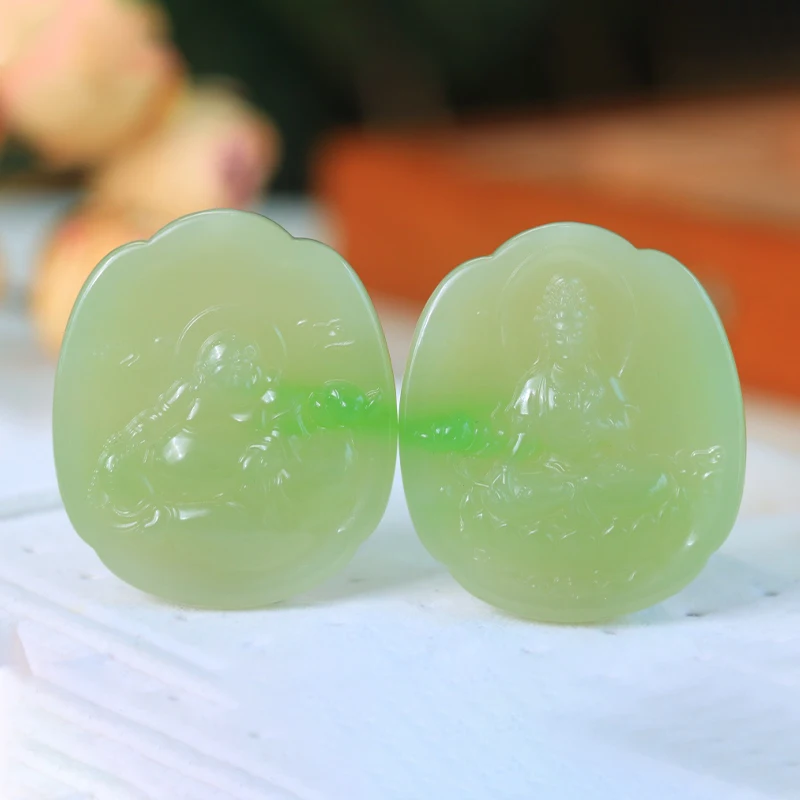 Кулон из гуаньинского материала кулон нефрита