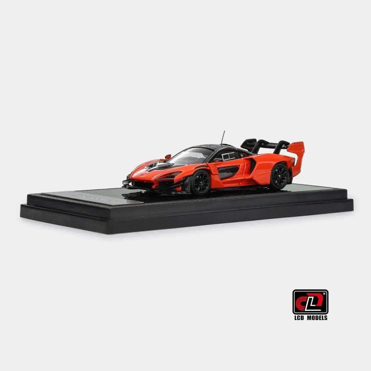 Фото Литая под давлением ЖК-модель автомобиля McLaren Senna GTR в масштабе 1:64 из сплава №3