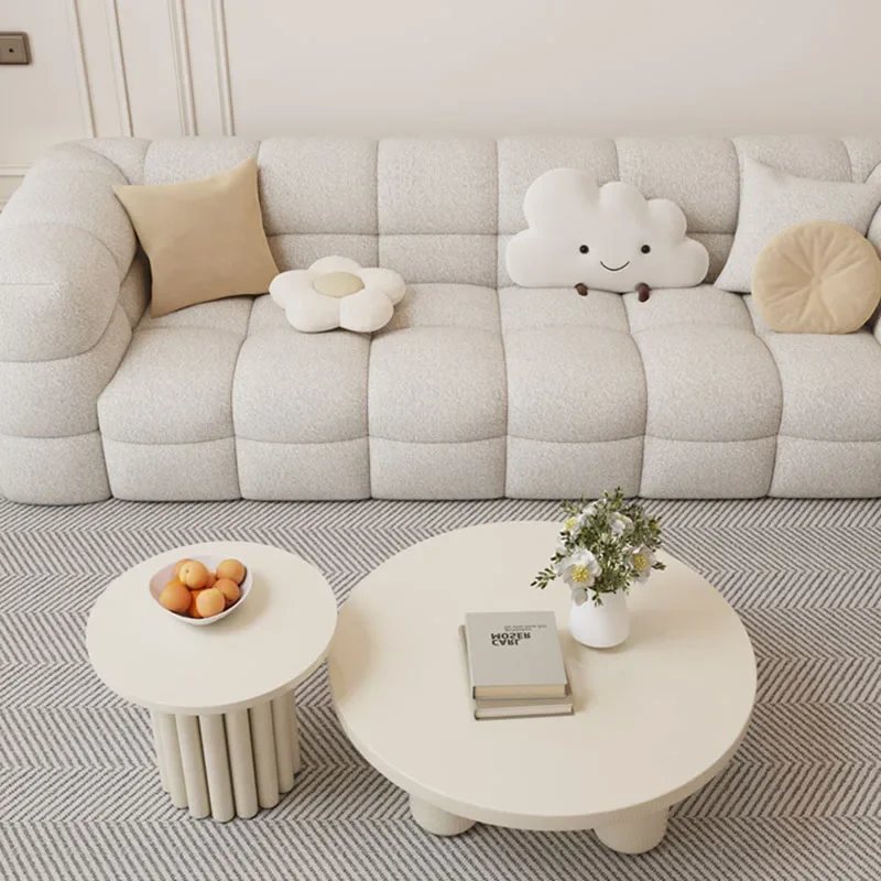 Дизайнерский журнальный столик на балконе минималистичный домашний небольшой