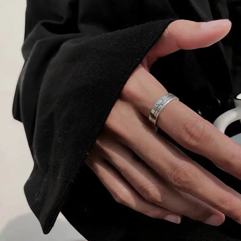 

New 1PC fashion celebrity cold wind retro Roman digital ring niche design for men and women couples tail rings