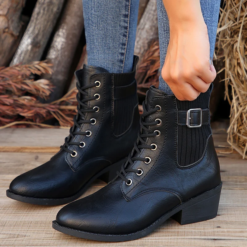 

Винтажные черные короткие ботинки из искусственной кожи, женские ботильоны на толстом каблуке с пряжкой и шнуровкой, женские осенние ботинки челси с острым носком 2023