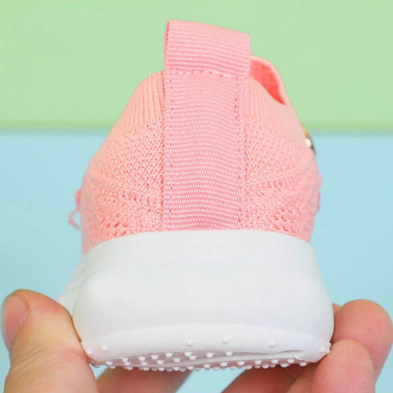 Soft Bottom Non Slip Toddler Kids Running Shoes Metal Chain Girls Sport Shoes Heart Mesh Knitted Breathable Children Sneakers