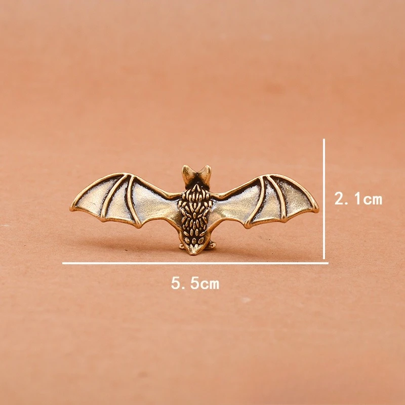 

Антикварная бронзовая статуэтка летучей мыши