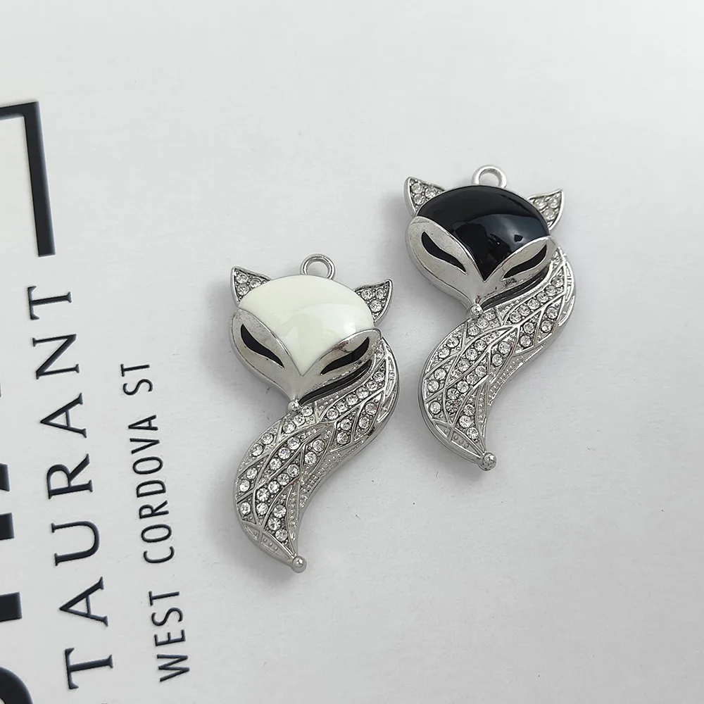 

Multicolor Crystal Heart Pendant for Necklace Zinc Alloy Silver Plated DIY Cute Fox Animal Jewelry Making Supplies