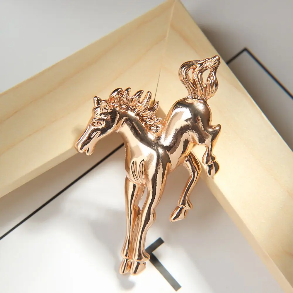 

Creative Women Horse Shape Metal Brooch Fashion Jewelry Gift Lapel Pin