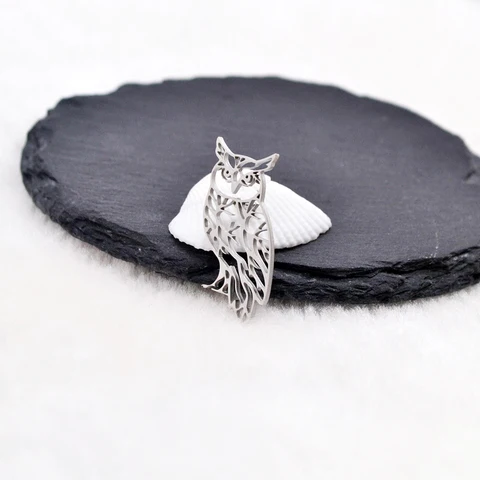 Металлическая брошь сова
