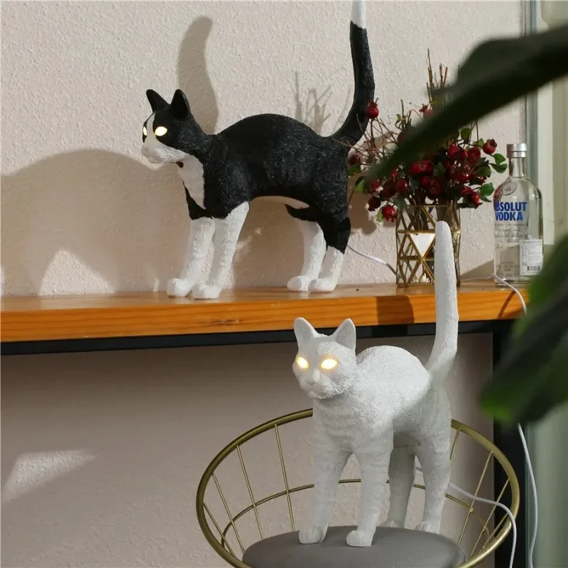 

Desk Lamp Resin Cat Table Animal Led Fixtures art Home Nordic Bedroom BedsideDecoration Lightings Luminaire bedside lamparas de