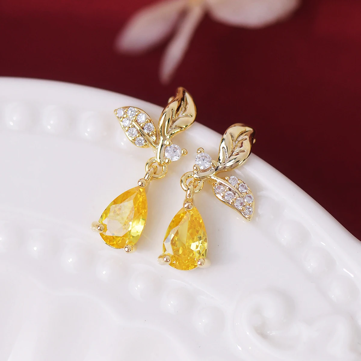 

France Exquisite Tiny Yellow Zircon Earrings Water Droplet Leaf Daily Wear Trendy Earrings For Lady Luxury Earring Jewelry