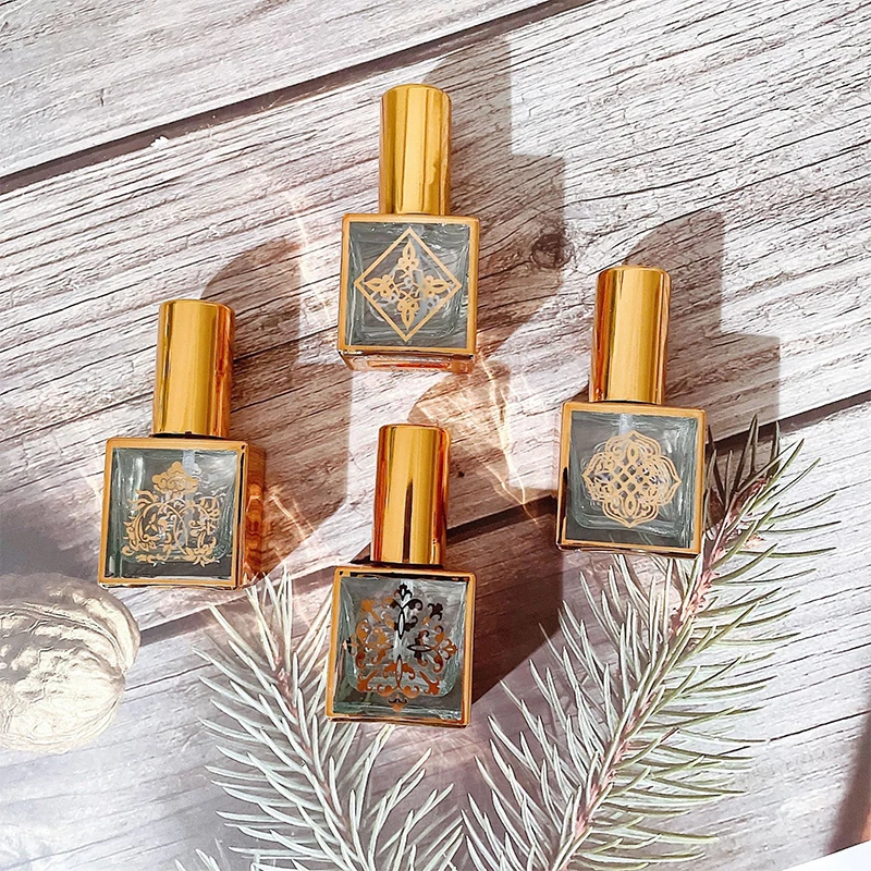 

10ml Mini Ultra High Quality Square Glass Spray Bottle Perfume Gold Elegant Cosmetic Alcohol Mist Atomizer Refillable Bottles
