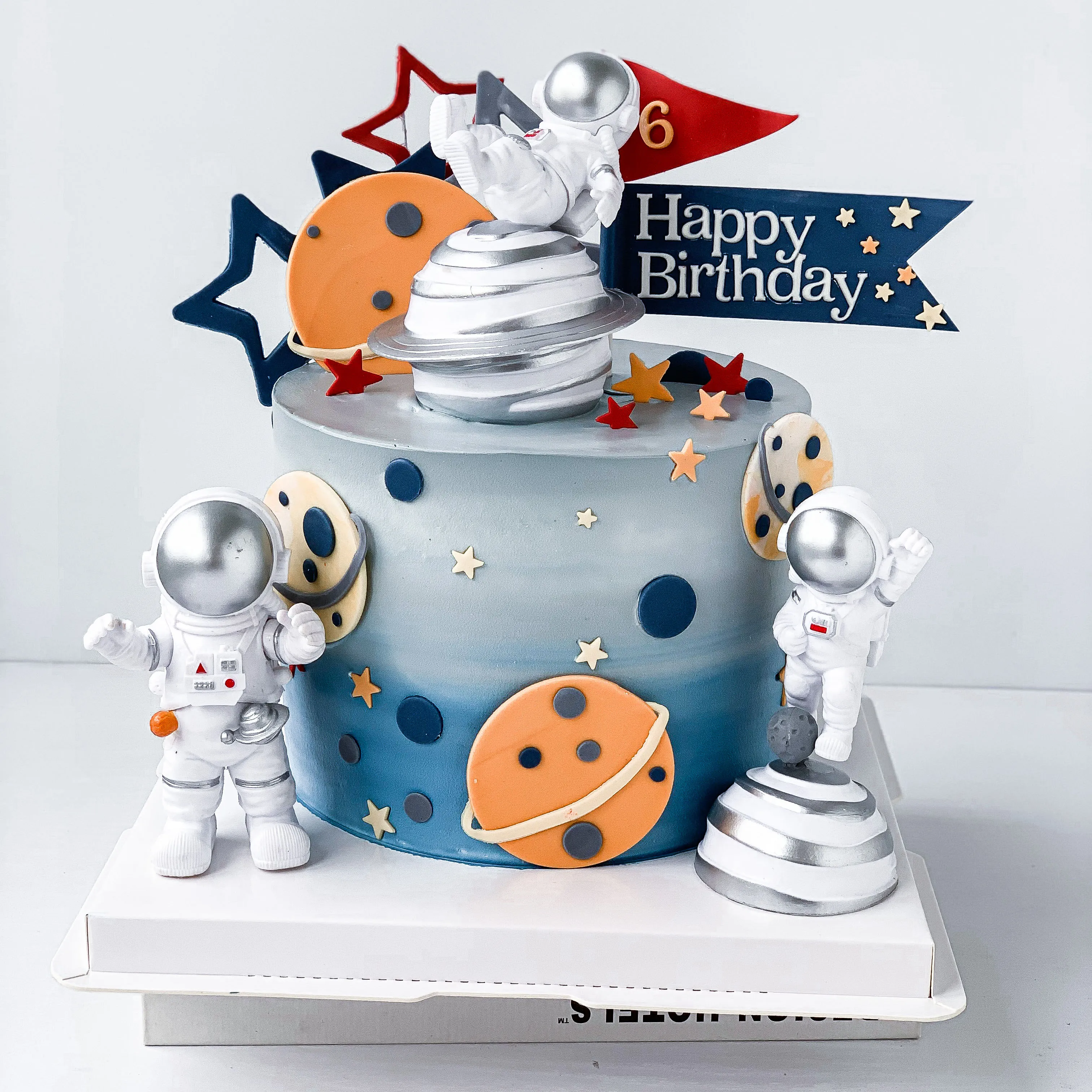 

Astronaut Cupcakes Topper Resin Spaceman Cake Topper For Kids Boys Cosmic Outer Space Themed Birthday Decorations Party