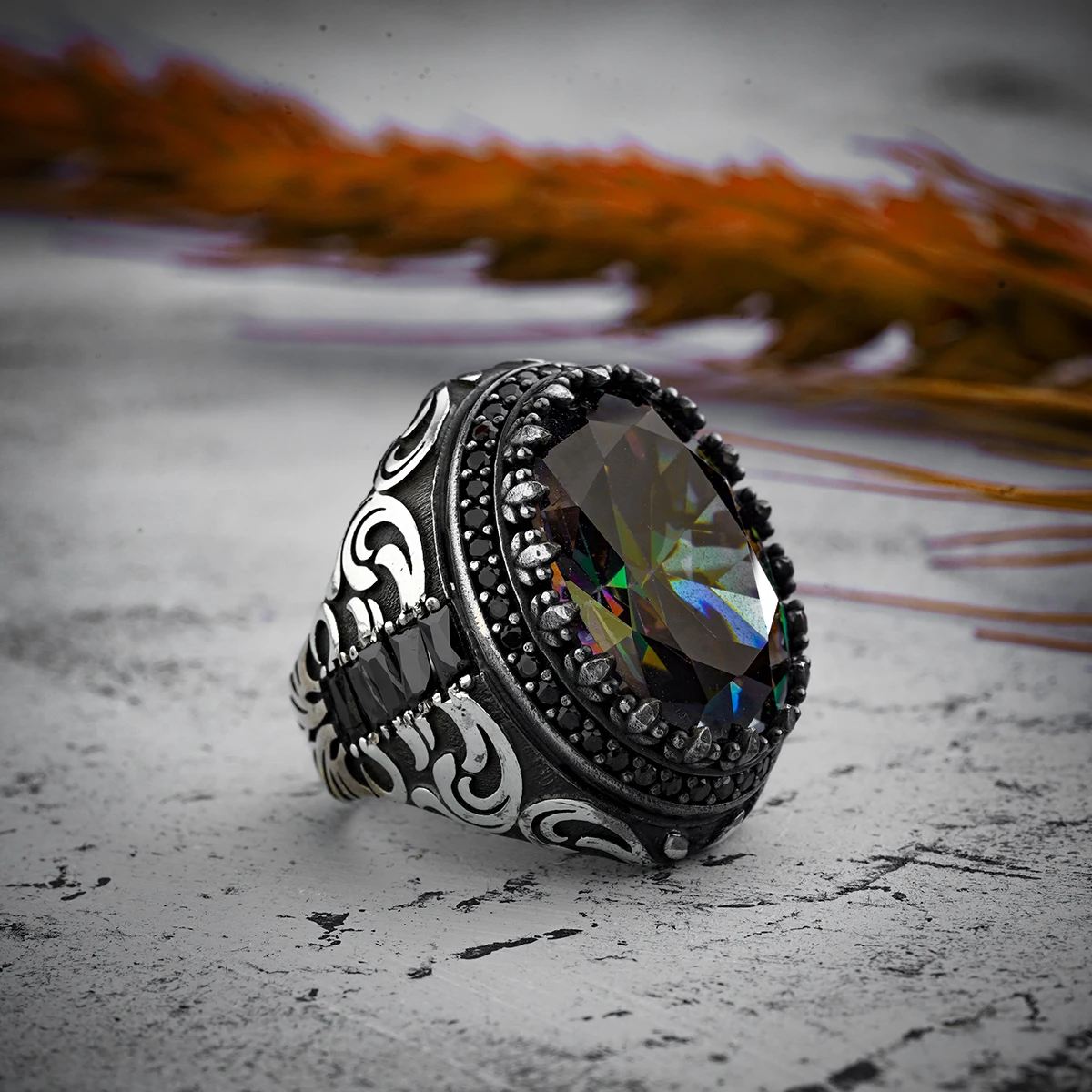 

Copper material open adjustable ring zircon tiger eye stone personality high jewelry fashion luxury suitable for men with gifts