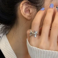 new exquisite vintage black glaze geometric metal flower design ring adjustable opening finger ring women fashion jewelry gift