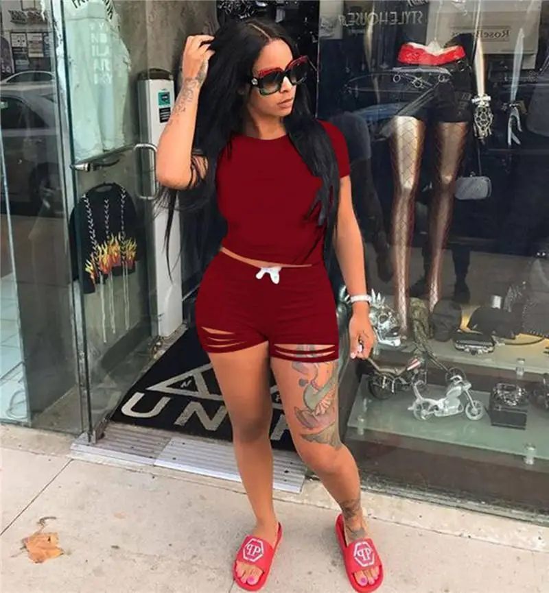 

Повседневный комплект ZITY из двух предметов, женская тонкая Однотонная футболка с коротким рукавом и цветочным принтом, комплект с шортами н...