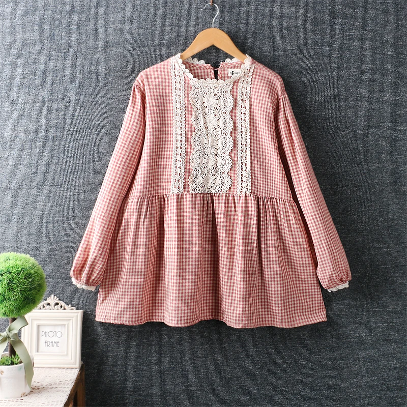 

Spring Autumn Small Fresh Round Neck Hook Flower Spliced Plaid Shirt Long Sleeve Casual Tops 2562
