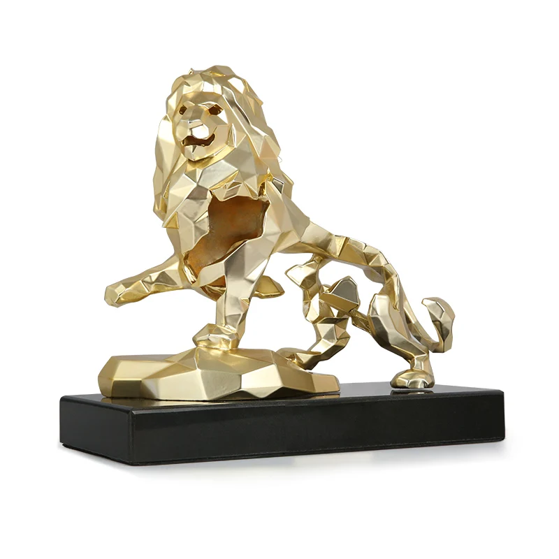

EUROPEAN STYLE HOLLOW OUT ABSTRACTION PLATING GOLDEN KING OF BEASTS LION COLOPHONY CRAFTS STATUE STUDY DESKTOP DECORATION X3810