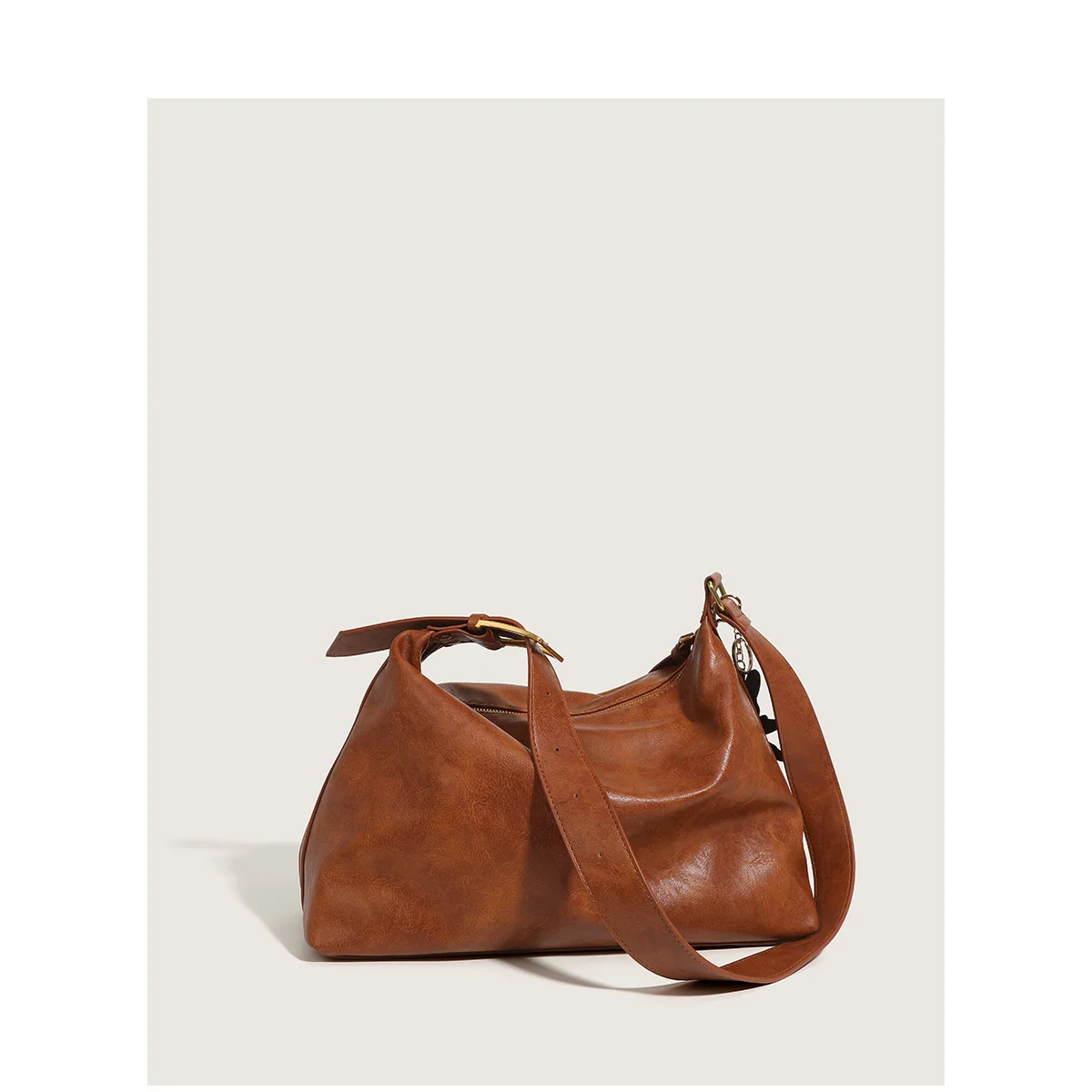 

Luxury brand genuine quality Autumn and Winter Bag Women 2023 New Super Fire High Small crowd design One shoulder underarm messe