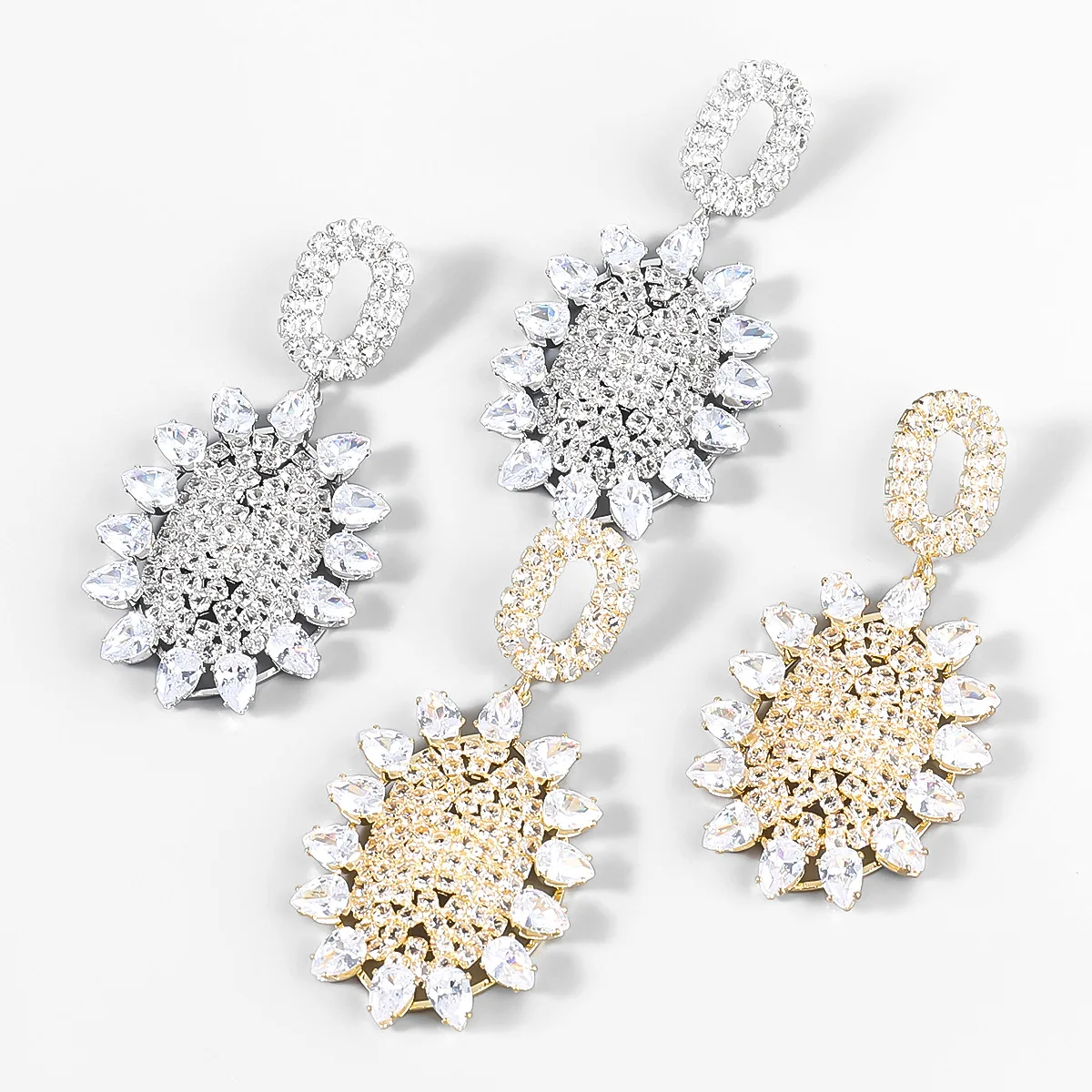 

Модный креативный набор из сплава бриллиантов циркониевые геометрические серьги супер-вспышка модные серьги