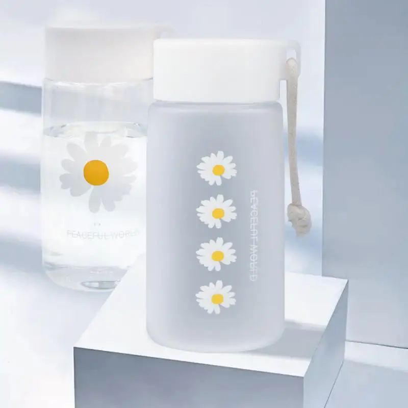 

Cute Daisy Transparent Plastic BPA Free Cup Portable Frosted Travel Mug Outdoor Sports Drink Kettle 0.5L Water Bottles With Rope