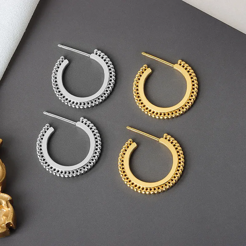 

Женские серьги-кольца из металла, серебристого цвета