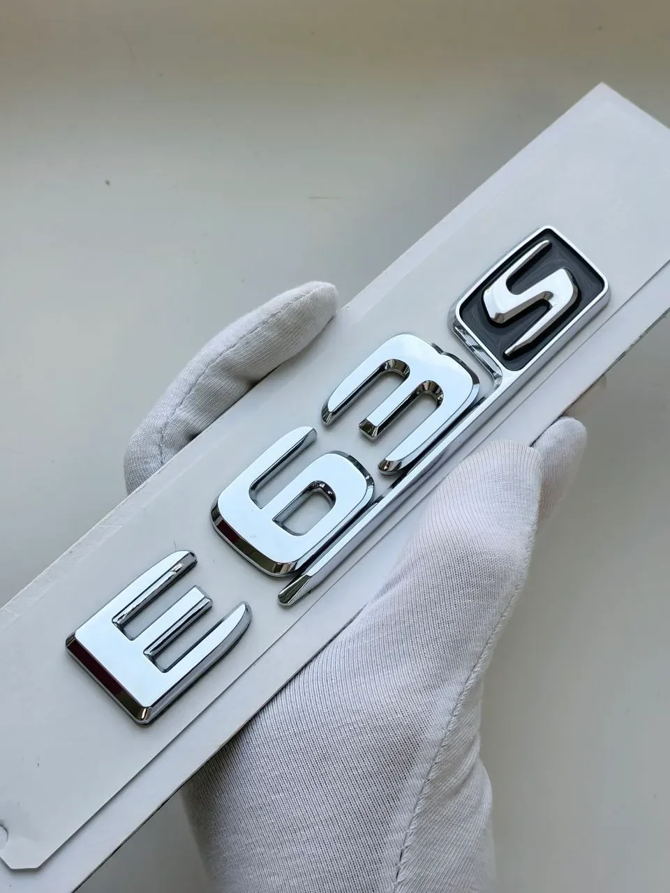 Фото 1 шт. 3D-наклейка из ABS-пластика с буквами для стайлинга автомобиля BENZ SILVER E-class E 42 E53 E63 E220 E350 E459 E63S, аксессуары для кузова №4
