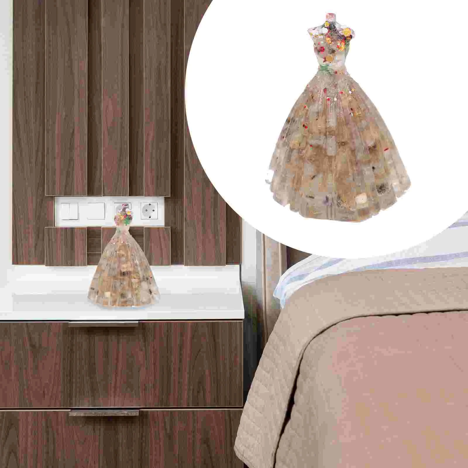 

Chic Crystal Gravel Decoration Wedding Dress Model Delicate Tabletop Adornment