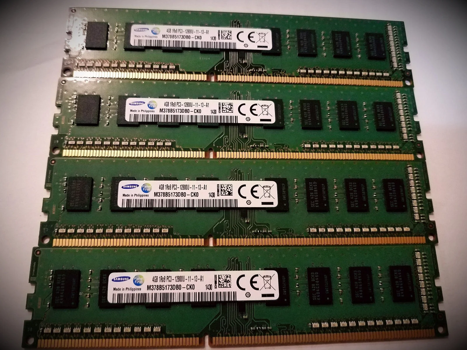 

4G 1RX8 PC3-12800U-11-13-A1 M378B5173DB0-CK0 Desktop Memory