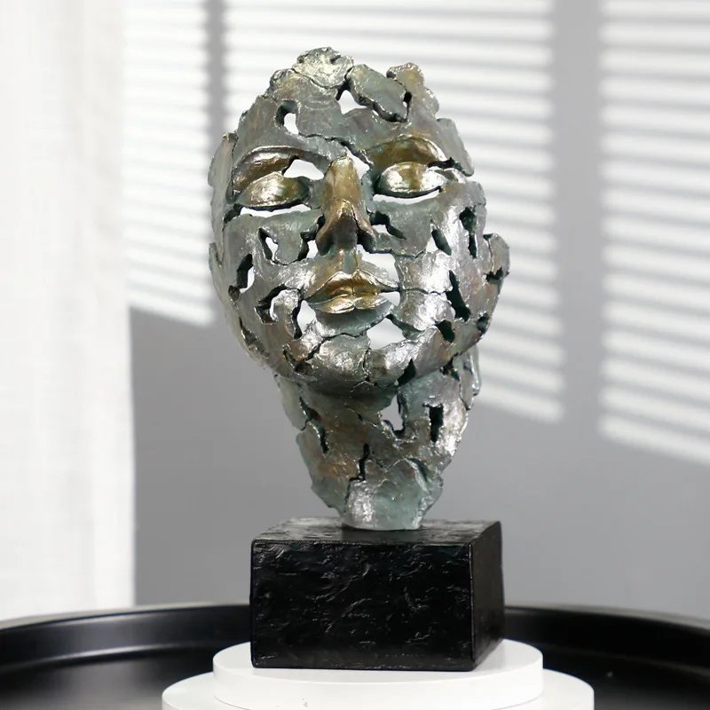 

Hollow Face Thinker Statues Resin Figurine Office Desktop Art Decorations Interior for Home Luxury Living Room Decoration