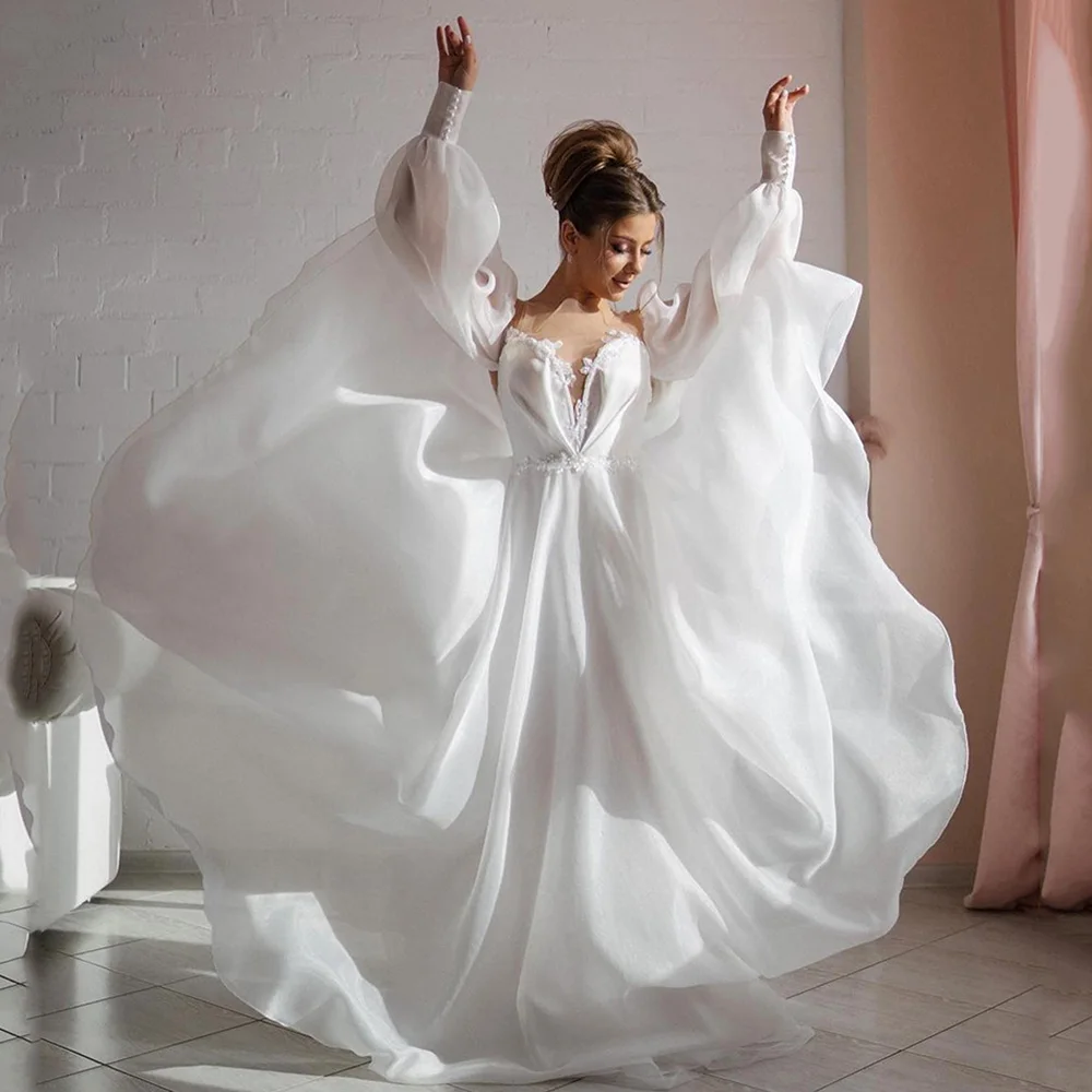 

Classic Vintage Wedding Dresses 2022 V-Neck Long Puff Sleeves Chiffon Dress A-Line Zipper Back Appliques Sweep Train Bridal Gown