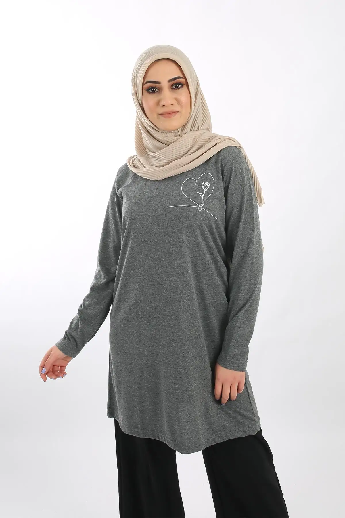 

Saramodex Rose Printed Cotton Combed Women Tunic SR9014