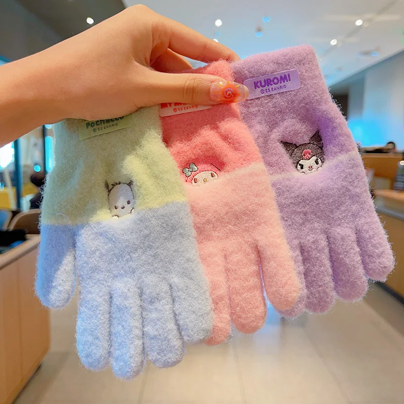 

Kawaii Sanrios Kuromi Mymelody Pochacco Children's Gloves Winter Cold Prevention Cartoon Lovable Christmas Anime Toys For Girls