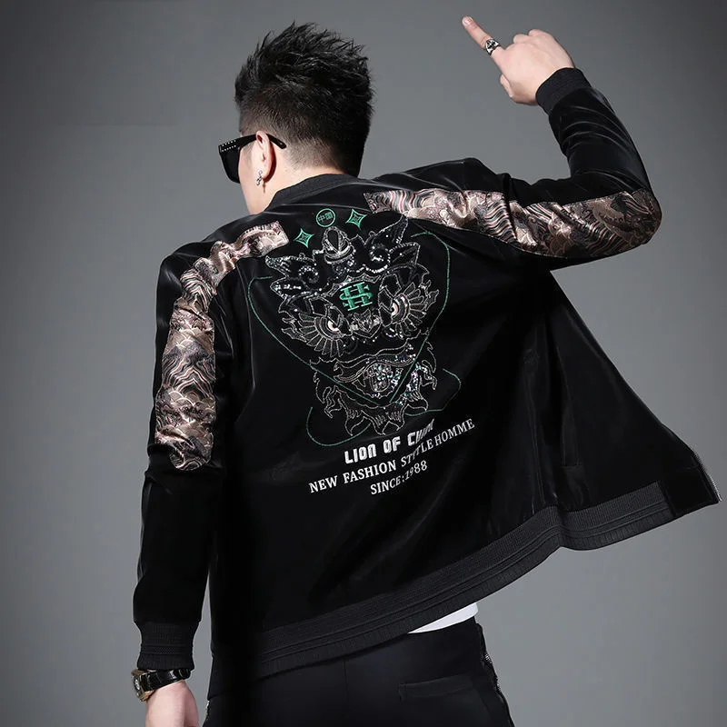 

Роскошный брендовый Бейсбольный воротник светильник Кая Роскошная куртка с вышивкой в виде льва, Мужская индивидуальная приталенная Молод...