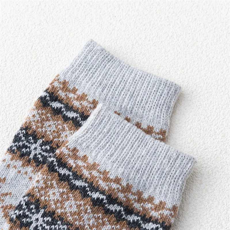 2021 Winter and Autumn New Styles Women Wool Socks Christmas Deerlet Warmer Cashmere Thermal Thicken Ethnic Style Women Socks