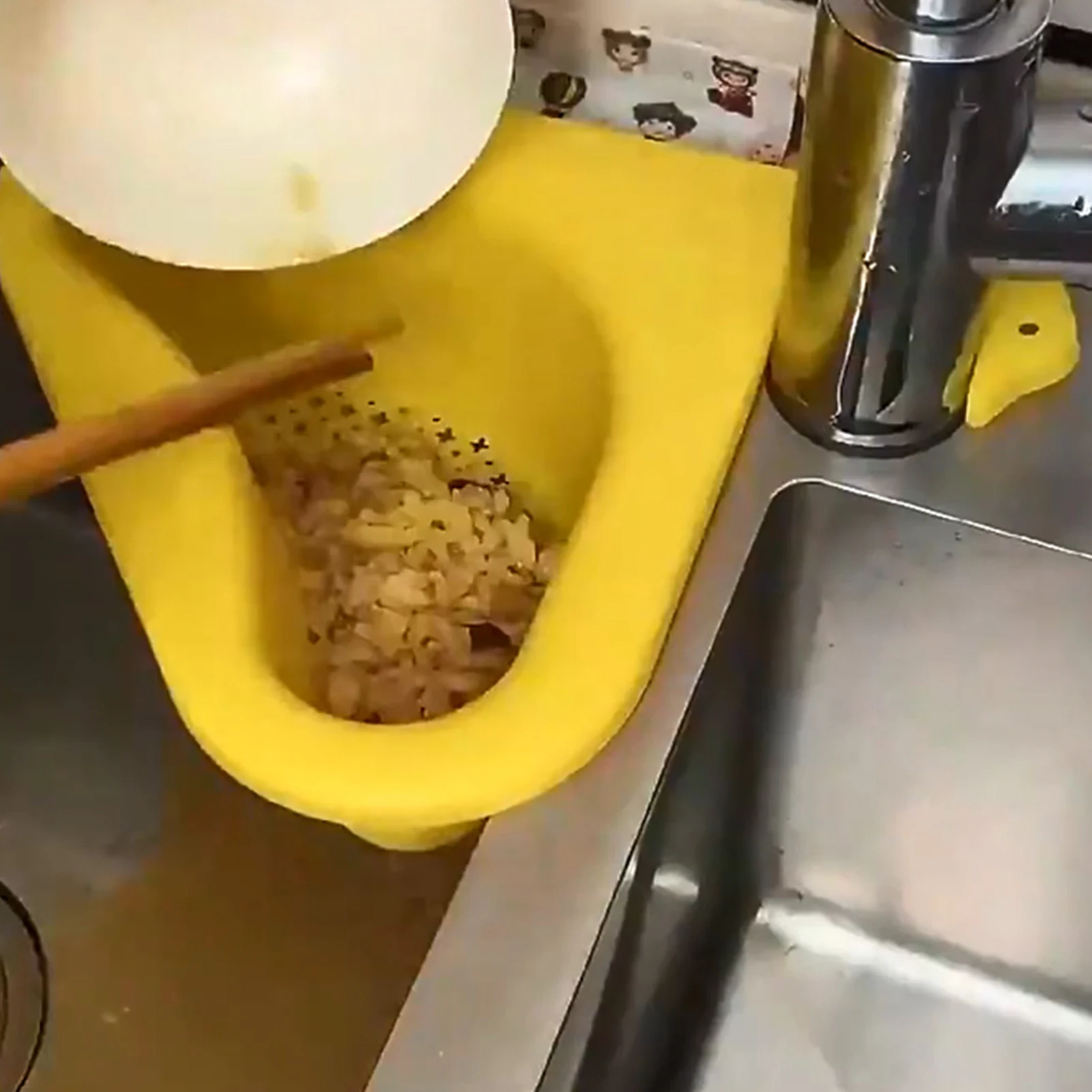 Треугольная дренажная стойка сетчатый фильтр для слива мусора в раковину |