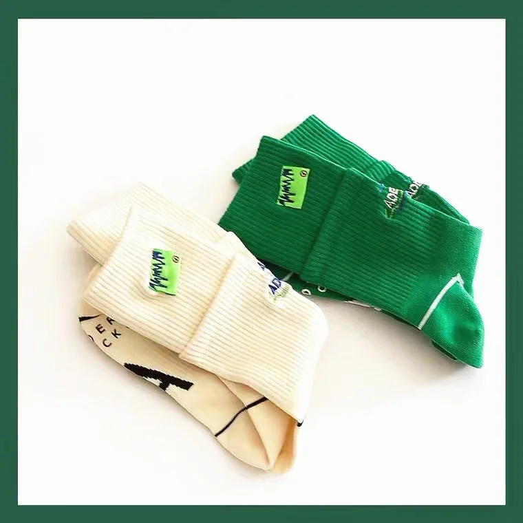 

Deconstruction of Chao brand ader double screw embroidery sewing label socks men's and women's street trend sports medium tube