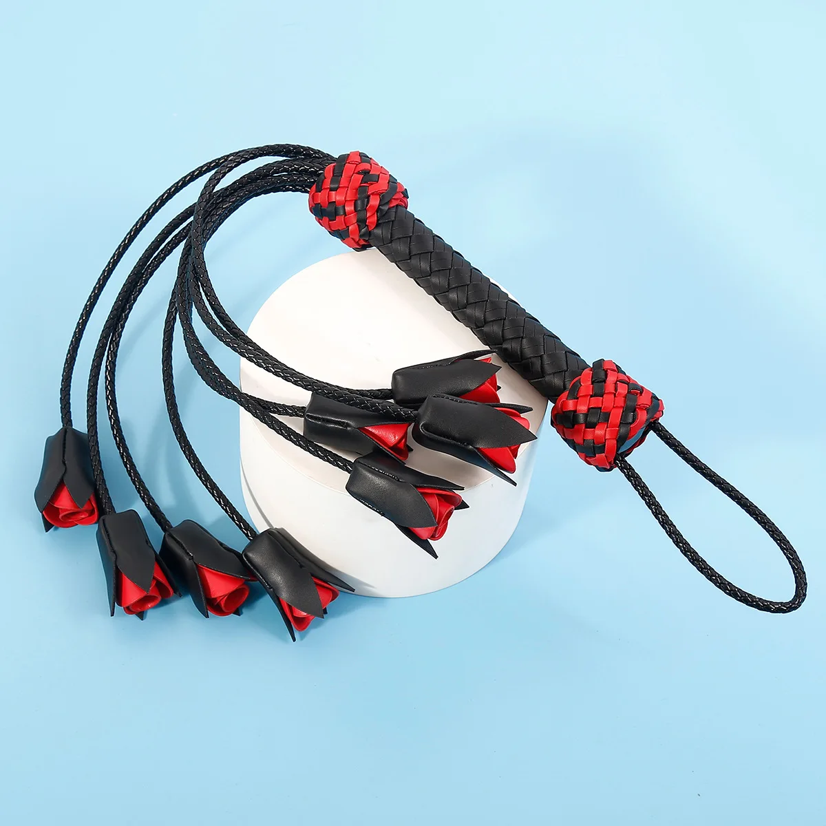 Экзотические аксессуары хнуты с цветком розы сдержанность фетиш порка флоггер