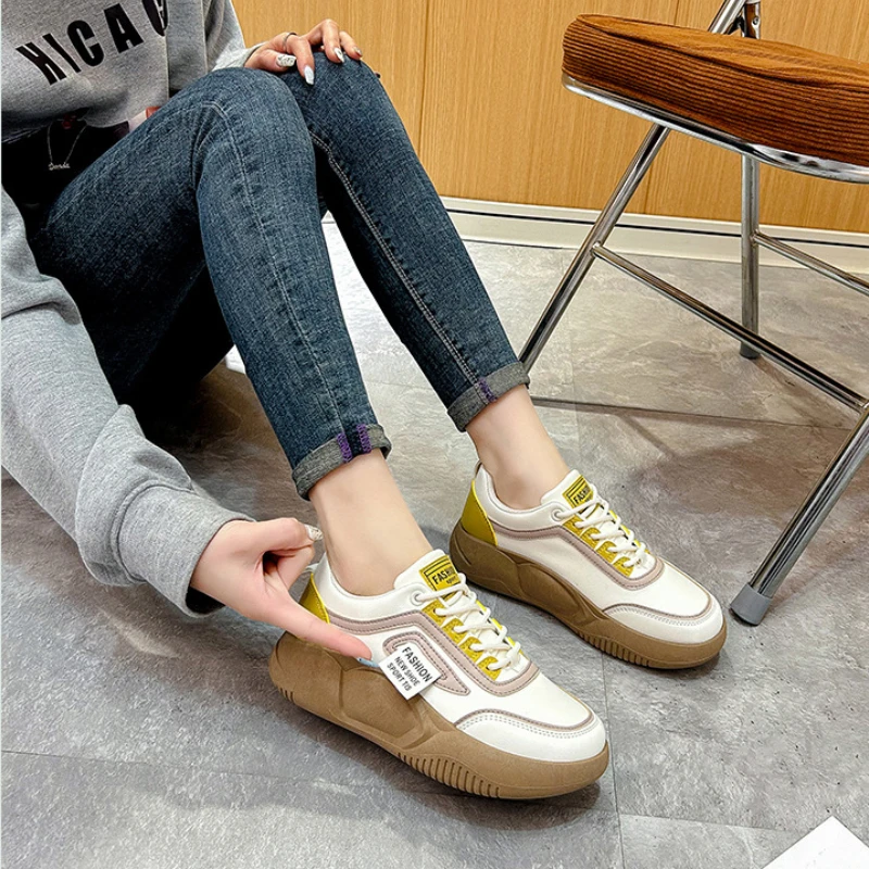 

2023Women Vulcanized Shoes Autumn Winter Sports Loafers Comfortable Walking Sneakers Ladies Thick Soled Lace-Up Casual Shoes