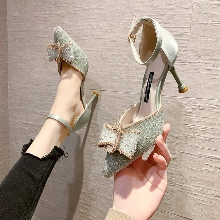 

Женские туфли на высоком каблуке, с кристаллами