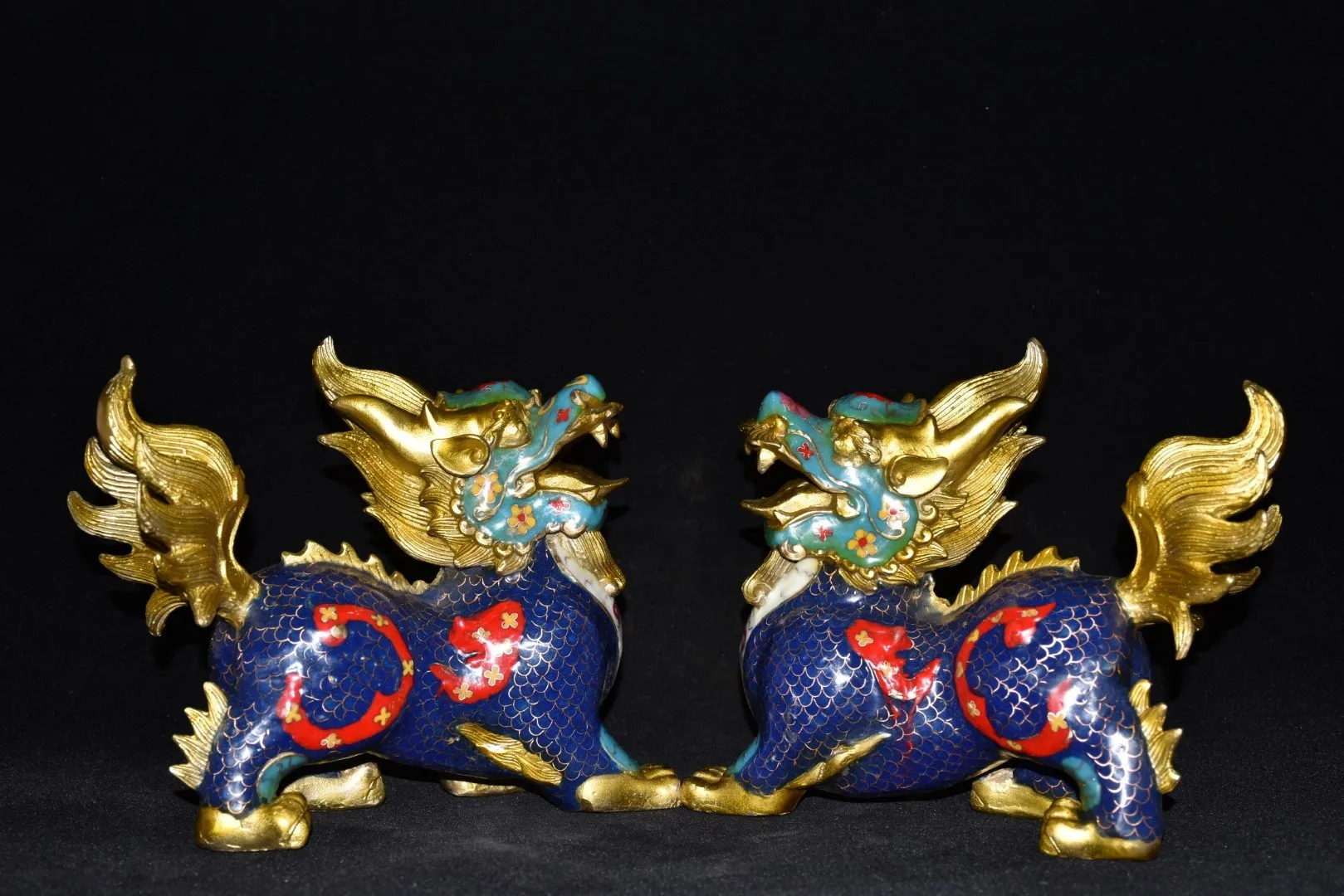 

9"Tibet Temple Collection Old Bronze Cloisonne Enamel Kylin Mythical Animals Unicorn A pair Amass wealth Town house Exorcism