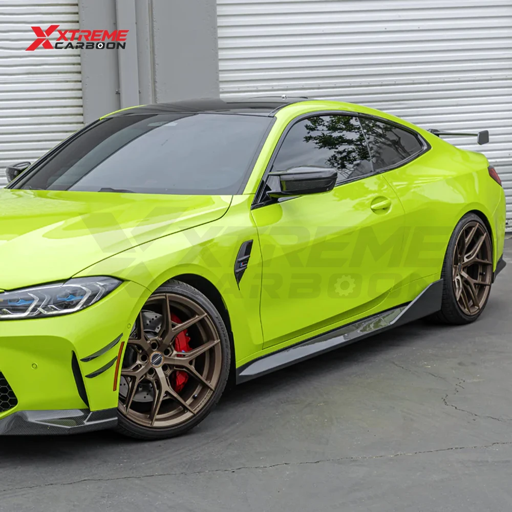Фото Глянцевые черные боковые юбки из сухого карбона XTREME для BMW G80 G81 M3 G82 G83 M4 в стиле M Performance, комплект обвеса №3