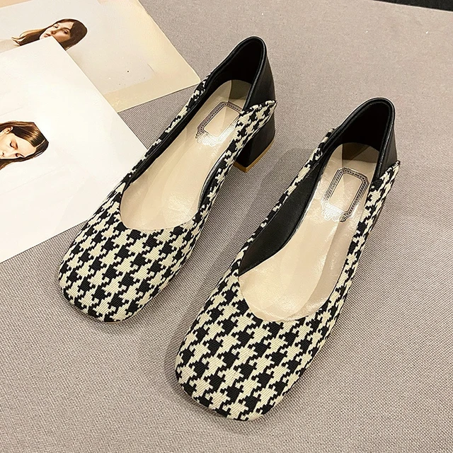 spring flats for women