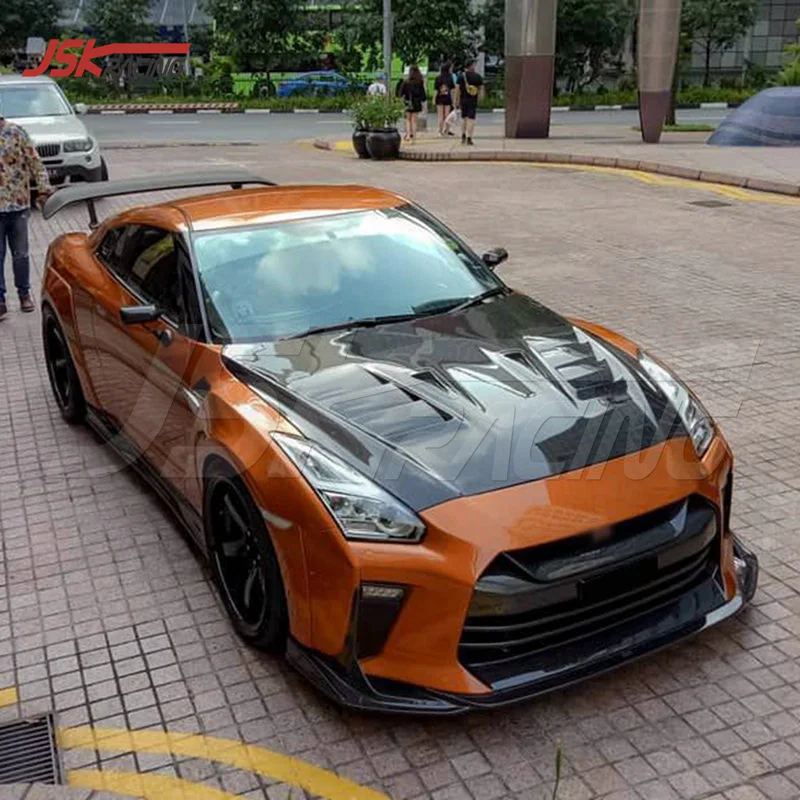 Фото Комплекты обвесов из полукарбона для Nissan GTR R35 2008-2025: бамперы и автозапчасти для тюнинга в стиле Top Secret №2