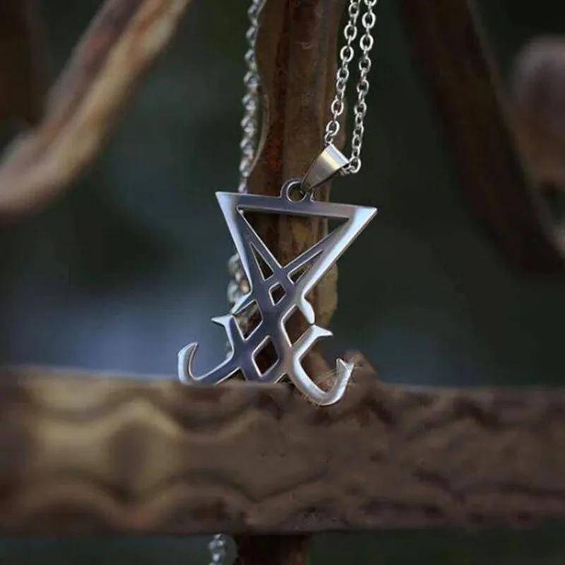 

Vintage Fashion Stainless Steel Lucifer's Seal Pendant Satan Babo Imprinted Necklace Pendant