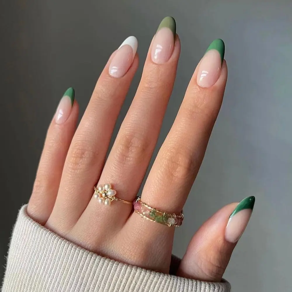 

Press On Nails Full Cover Detachable Artificial Almond False Nails Nail Tips French Stiletto Fake Nails Wearable