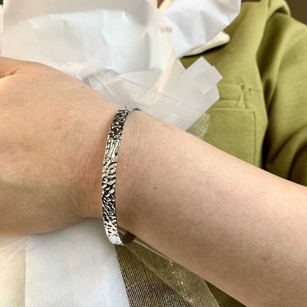 

Stainless Steel Classic Irregular Bracelet for Women Open Adjustable Bangle Girl Trend Gold Jewelry Gifts Wholesale Direct Sales