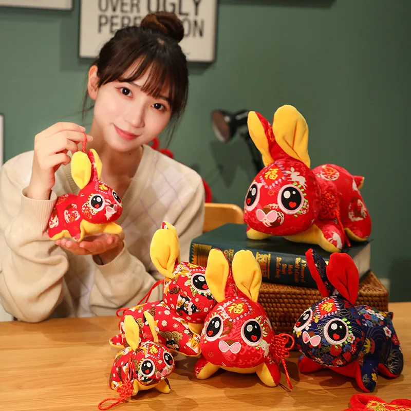 

2023 новогодний Китайский Зодиак 5 цветов круглый цветочный тканевый Кролик плюшевая игрушка Кролик талисман Плюшевая Кукла Мягкая Подвеска ...