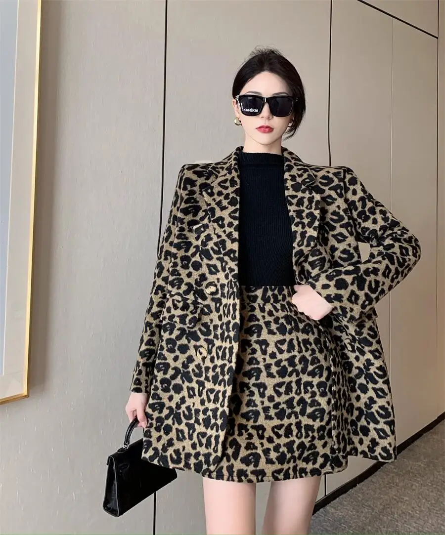 

High Quality French Vintage Leopard Woolen Two Piece Set Women Fall Winter Notched Suit Coat+Mini Skirt Set Fashion Elegant Suit