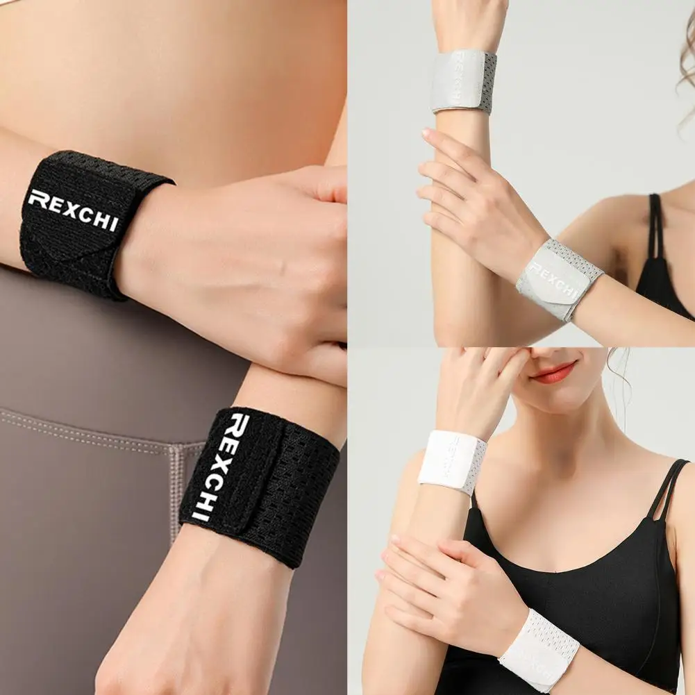 

1Pc Cozy Wristband Fastener Tape Compression Bracer Comfortable Badminton Tennis Athletic Wristband Sweat Absorption